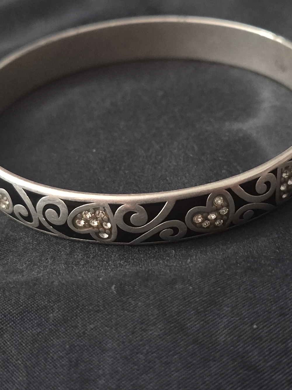 Vintage Brighton Encanto Heart Enamel Bangle Bracelet Silver Tone